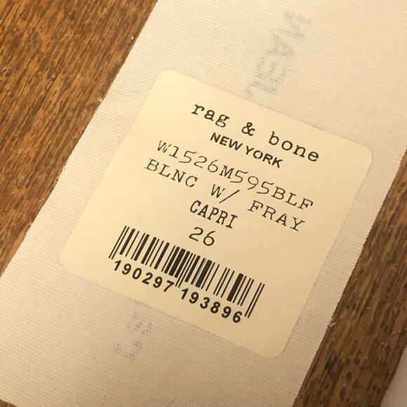 Rag & Bone White Blnc W/ Fray Capri Cropped Frayed Hemline Jeans Size 26 - Picture 10 of 14